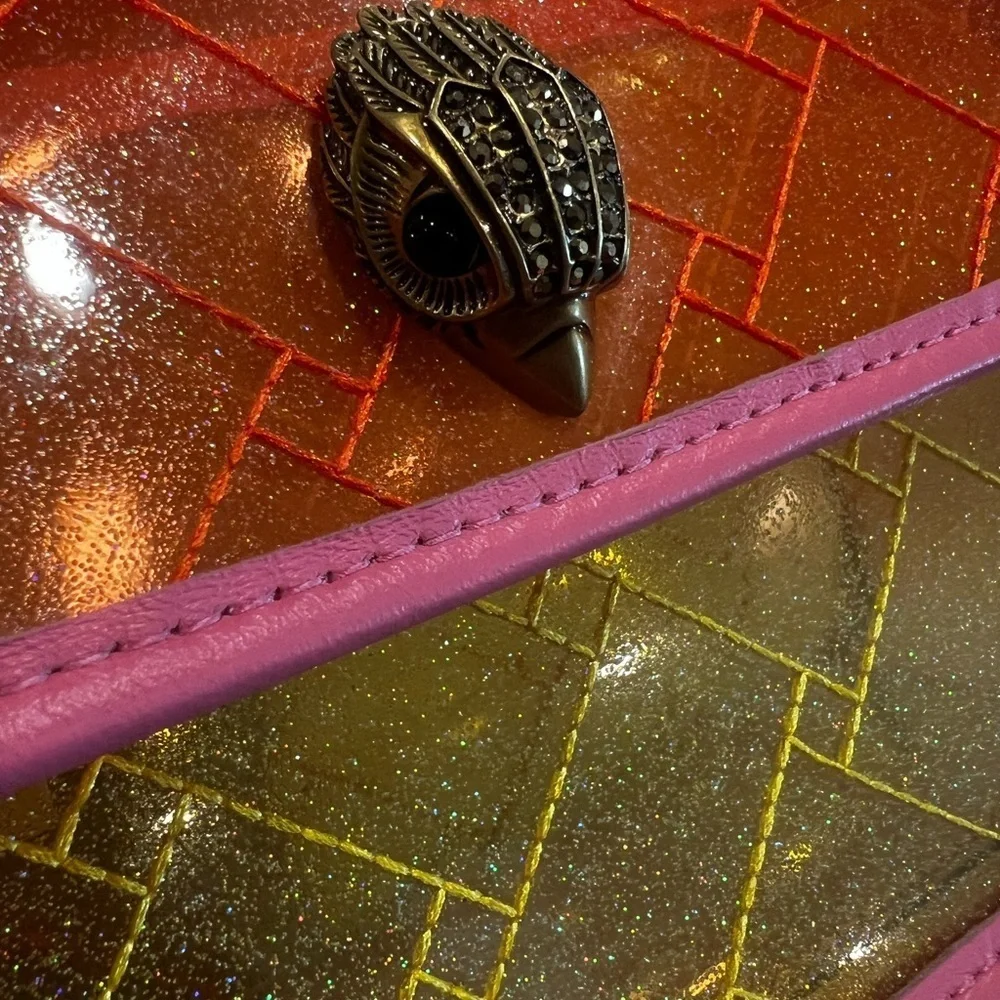 Sold Out ⭐️Kurt Geiger London Vinyl Kensington medium shoulder bag - NWOT - Picture 4 of 8